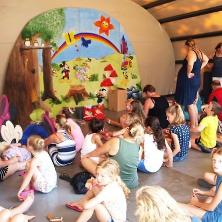 Hotel Sfeervolle Chalet Op De Veluwe In Hoenderloo Exteriér fotografie