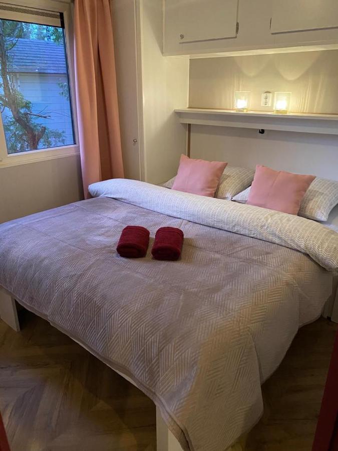 Hotel Sfeervolle Chalet Op De Veluwe In Hoenderloo Exteriér fotografie
